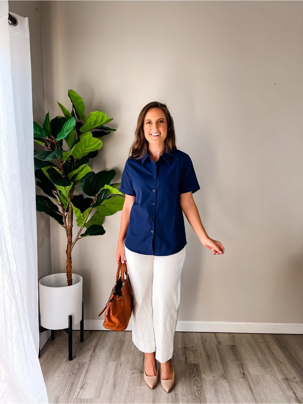 Women's Navy Short-Sleeve Button-Up Shirt - Classic Navy
